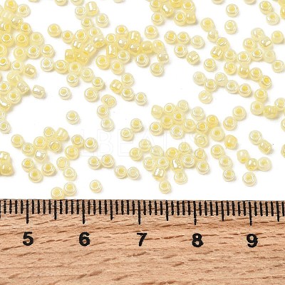Glass Seed Beads SEED-A011-2mm-153-1