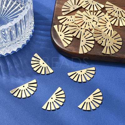 SHEGRACE Brass Pendants XGRQ3P885-621G-1