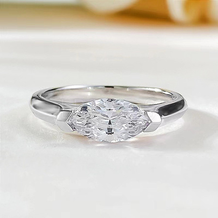 Alloy with Clear Cubic Zirconia Finger Rings FS-WGD7F1A-10-1