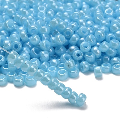 TOHO 3/0 Round Beads SEED-XTR03-0143-1