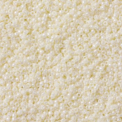 TOHO Round Seed Beads SEED-JPTR15-0123-1