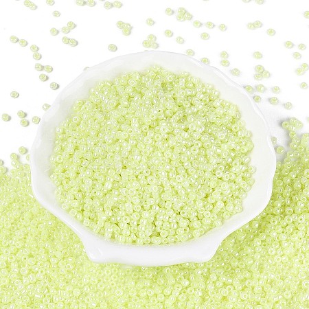8/0 Glass Seed Beads SEED-US0003-3mm-152-1